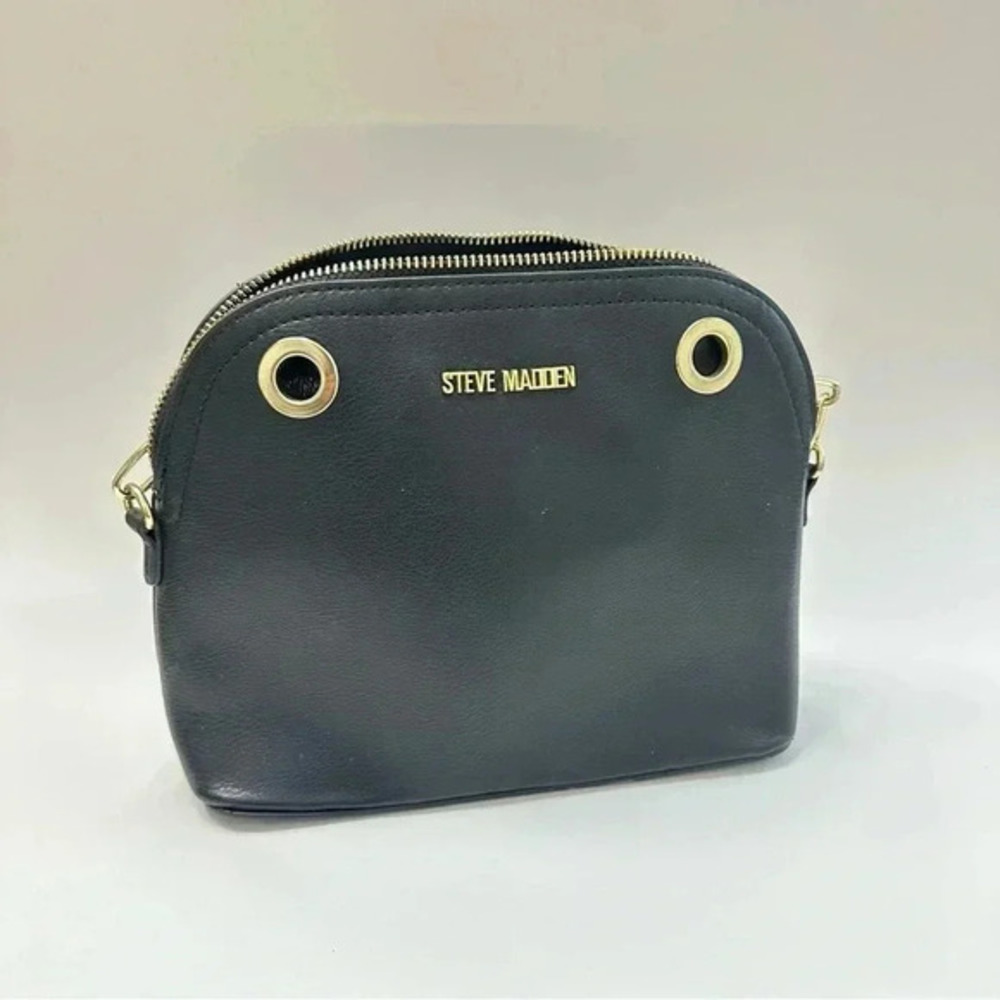 Steve Madden Crossbody Bag Purse Faux Leather Black Gold Two Grommets Accent